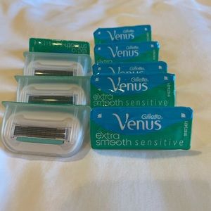 Gillette Venus Deluxe Smooth Razor Refills